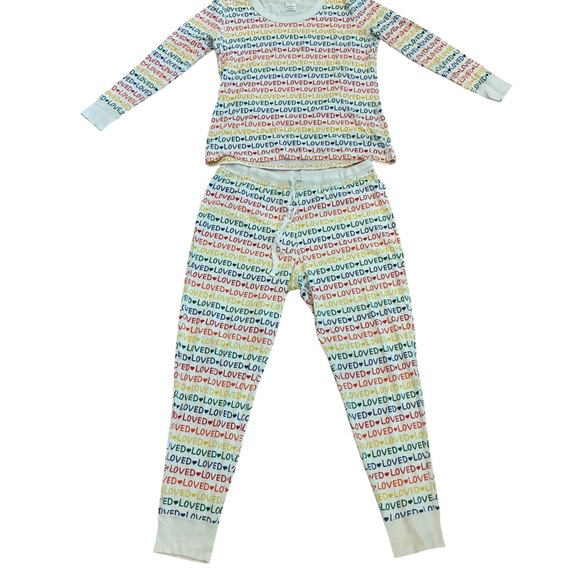 Hanna Anderson- Rainbow “LOVED” Pajamas Set - Picture 4 of 4